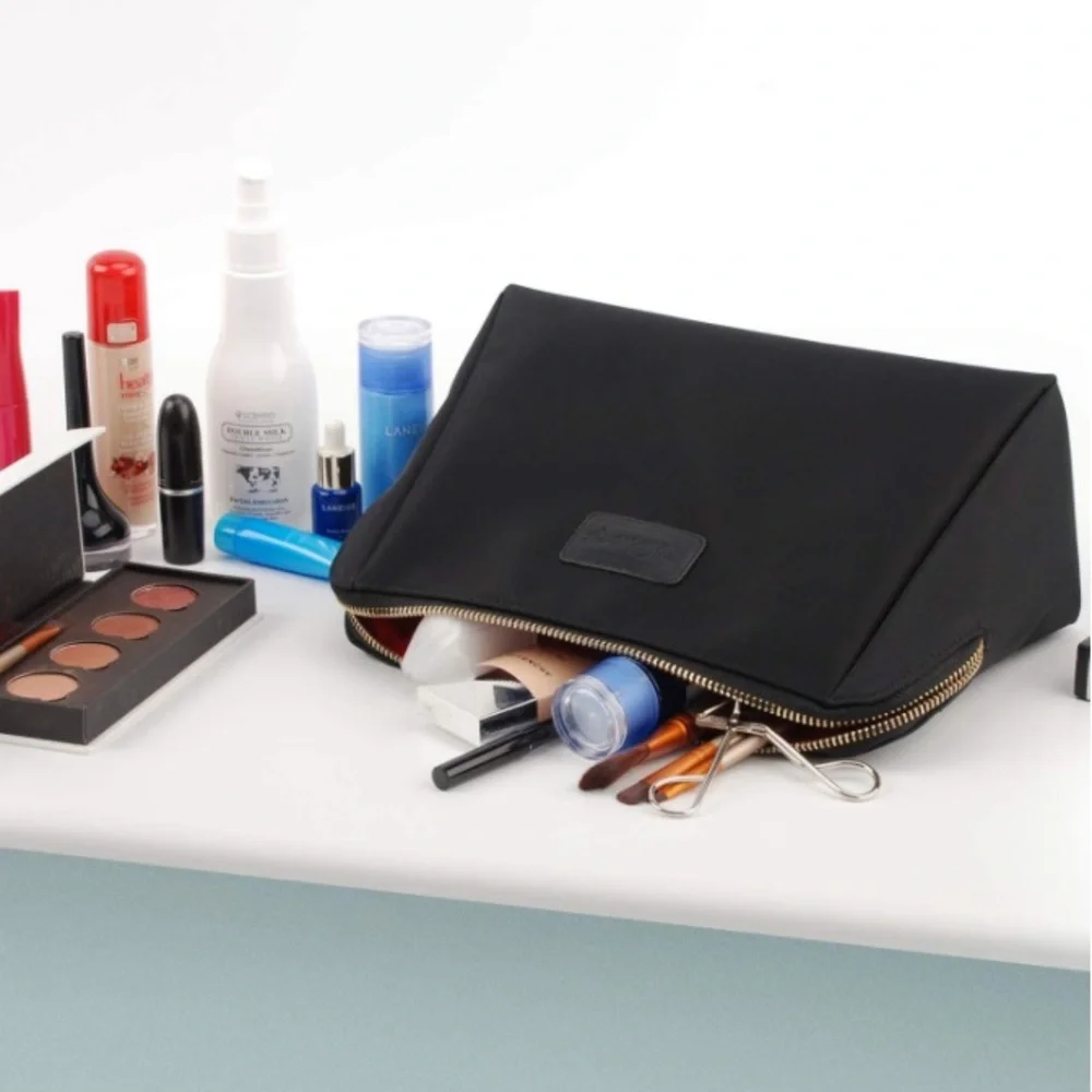 Women’s Large Make-Up Zipper Pouch Travel Cosmetic Organizer